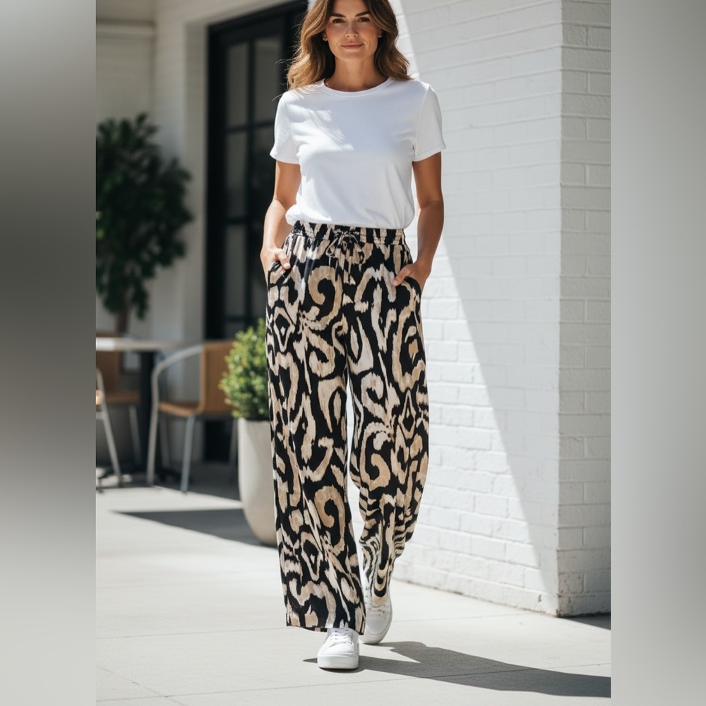 Chapter Abstract Black and Cream Wide Leg Pants